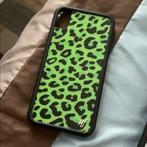 Green Leopard Wildflower Case